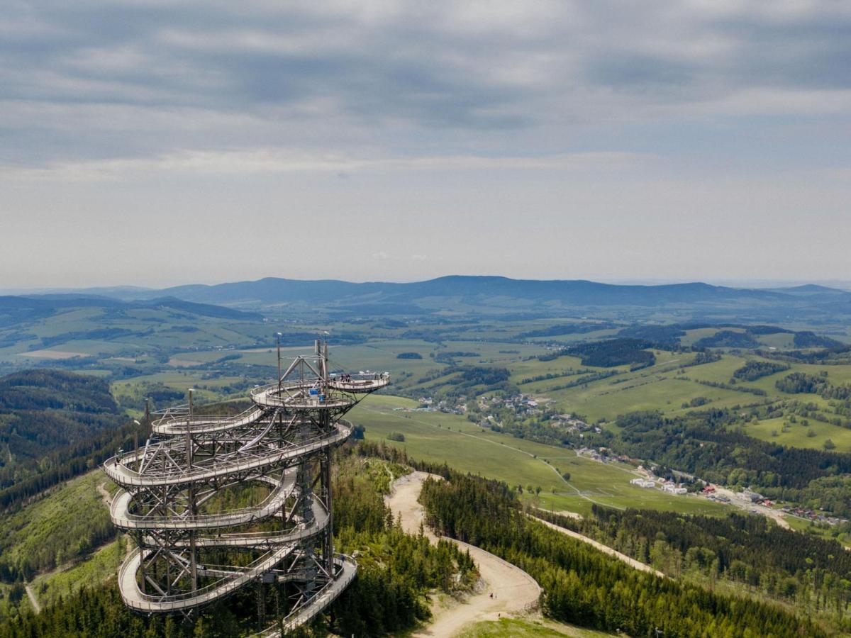 Treehous Sneznik S Wellness Hotel Dolní Morava Екстериор снимка